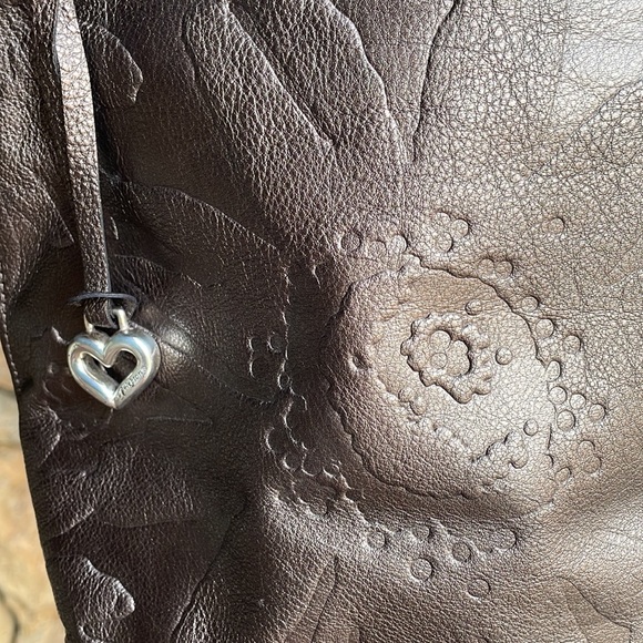 EUC Brighton Pewter Pebbled Leather Flower Embossed Tote Bag style E707481 - Picture 2 of 12